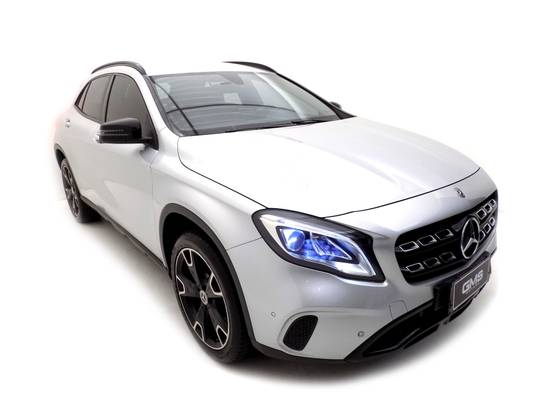 MERCEDES-BENZ GLA 200 1.6 CGI FLEX NIGHT 7G-DCT